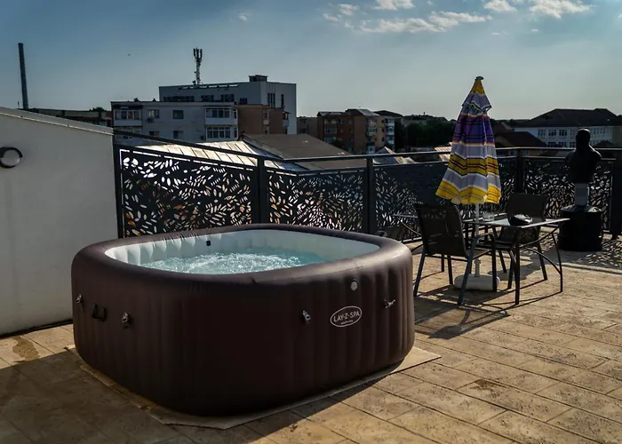 Pentgarden Penthouse Jacuzzi
